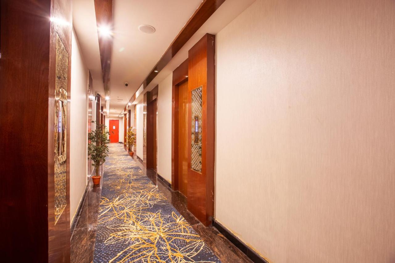 העיר בנגלור Kingston Hotel מראה חיצוני תמונה