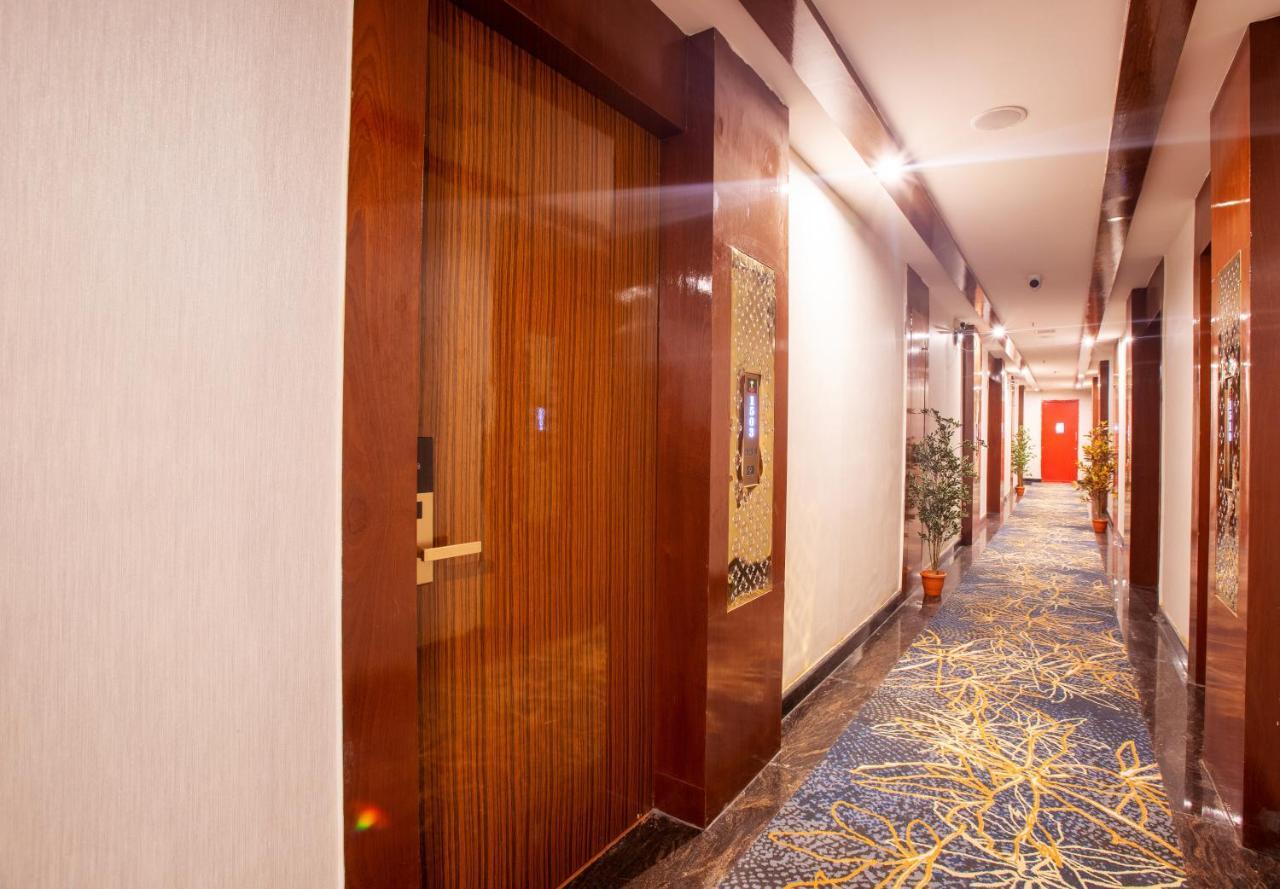העיר בנגלור Kingston Hotel מראה חיצוני תמונה