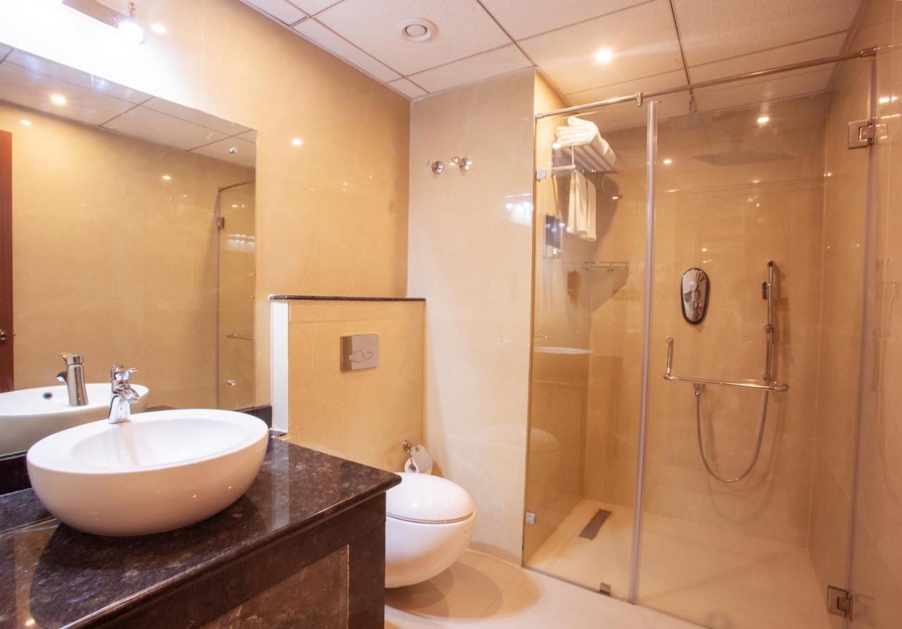 העיר בנגלור Kingston Hotel מראה חיצוני תמונה