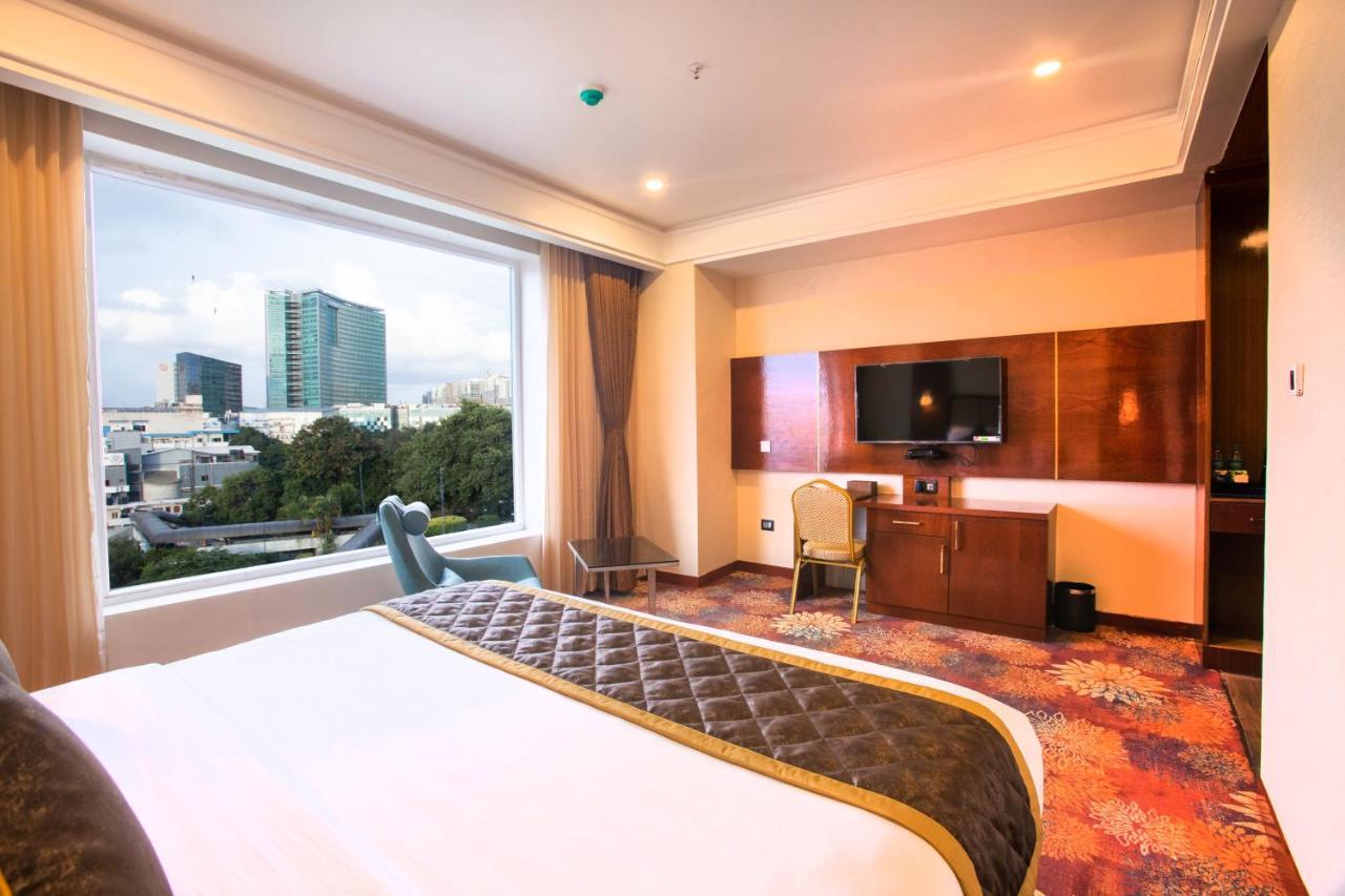 העיר בנגלור Kingston Hotel מראה חיצוני תמונה