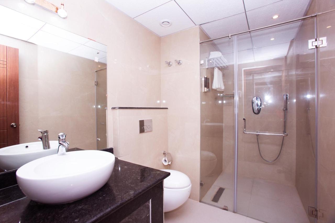 העיר בנגלור Kingston Hotel מראה חיצוני תמונה