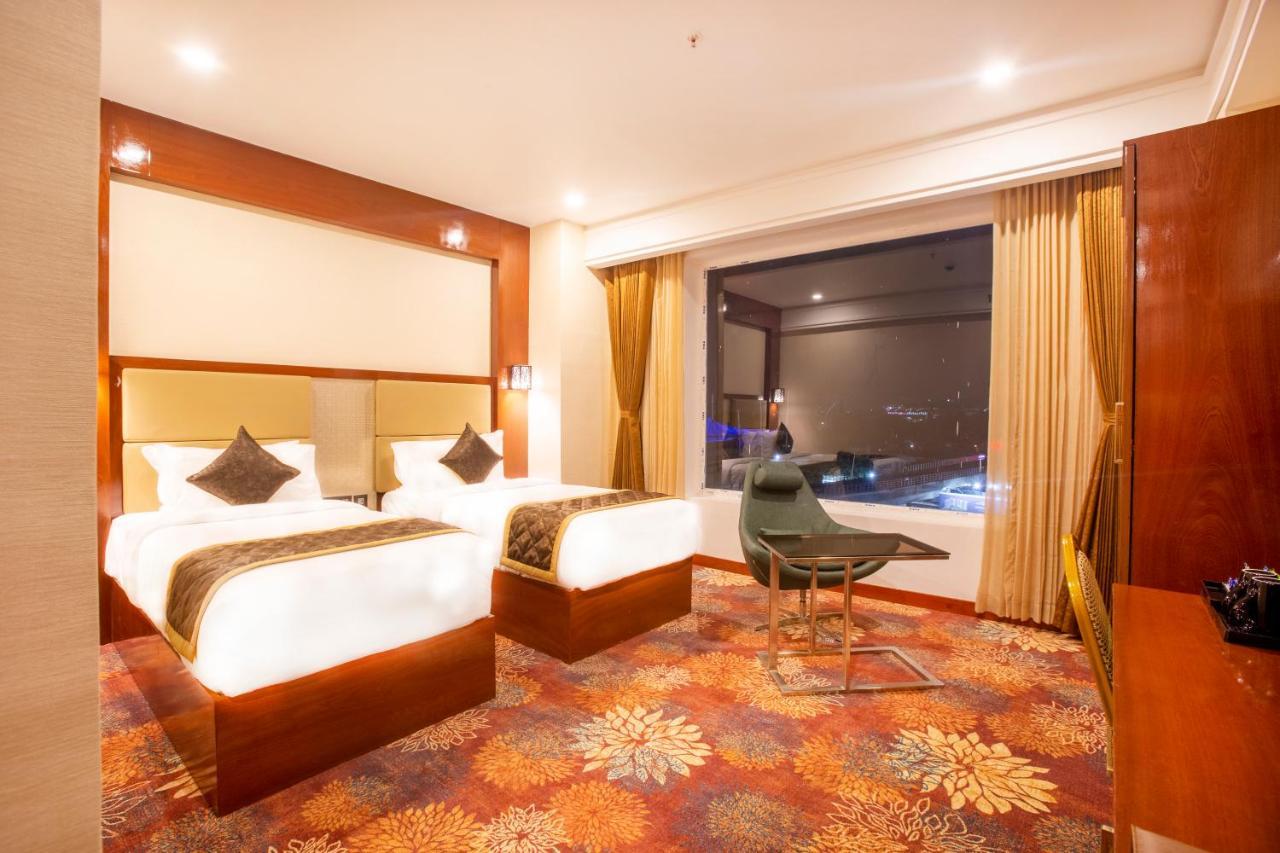 העיר בנגלור Kingston Hotel מראה חיצוני תמונה