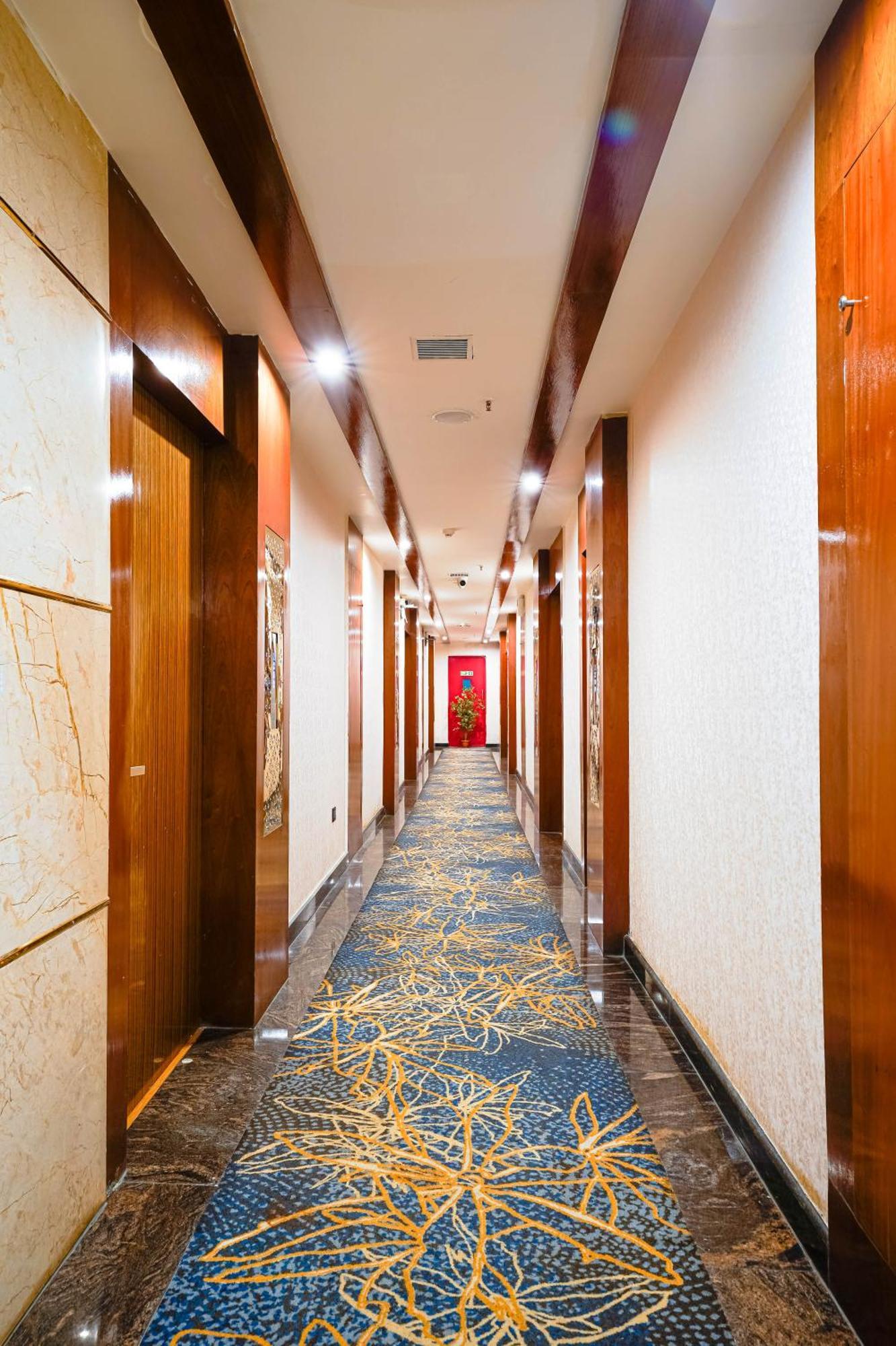 העיר בנגלור Kingston Hotel מראה חיצוני תמונה
