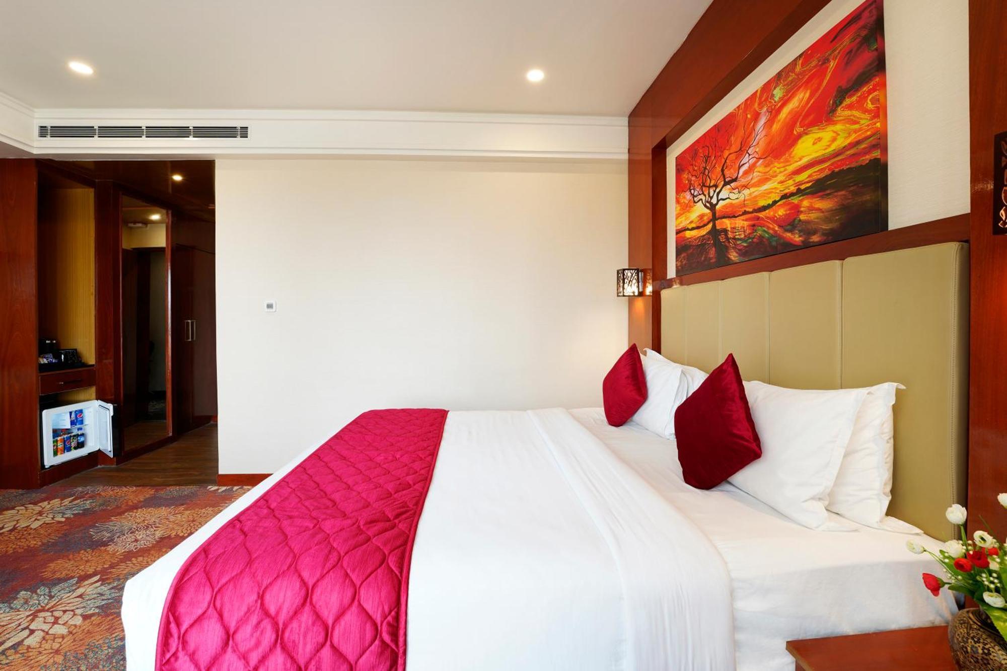 העיר בנגלור Kingston Hotel מראה חיצוני תמונה