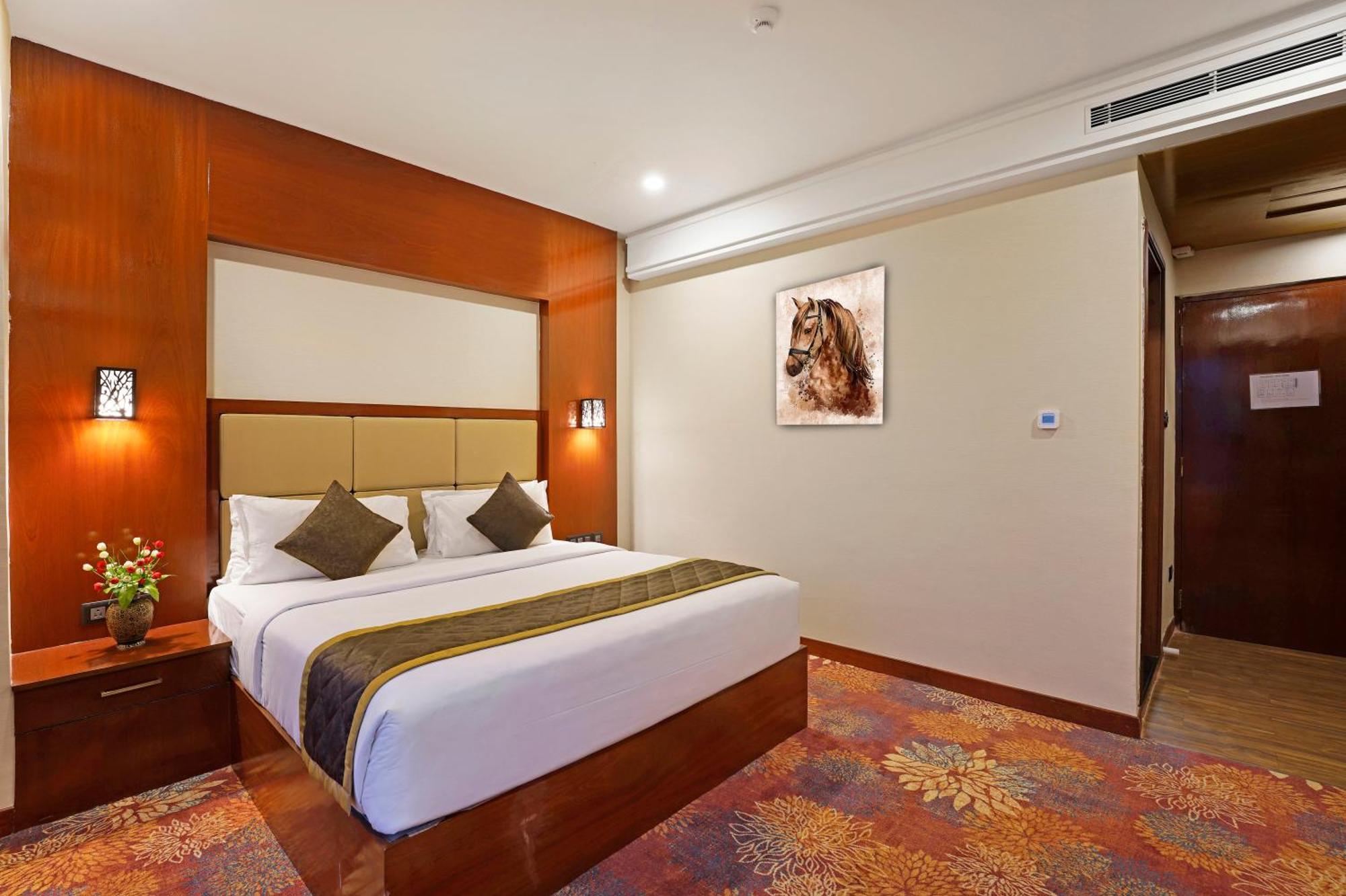 העיר בנגלור Kingston Hotel מראה חיצוני תמונה